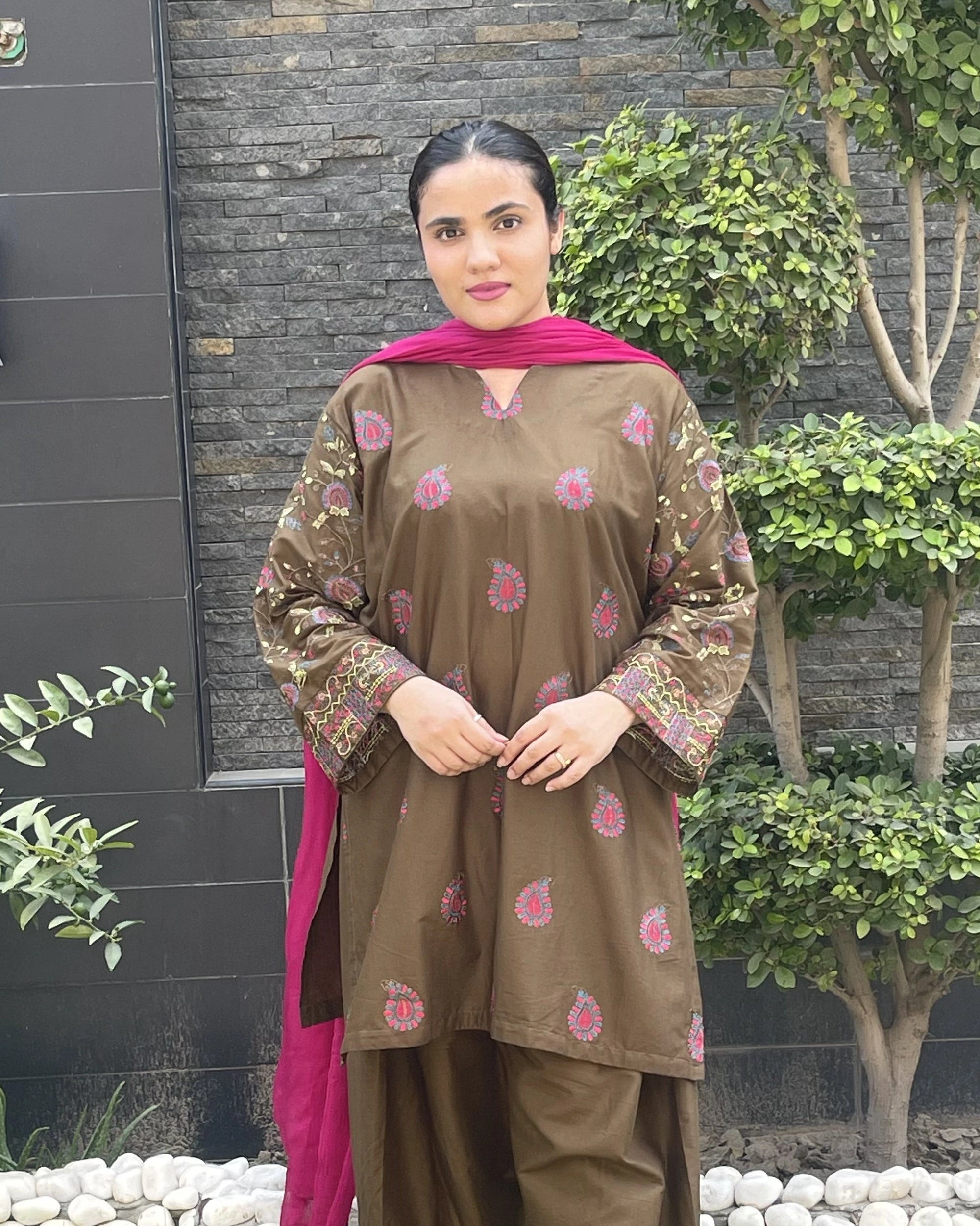 Zarmina Embroidered 2 Piece Cotton Lawn Suit
